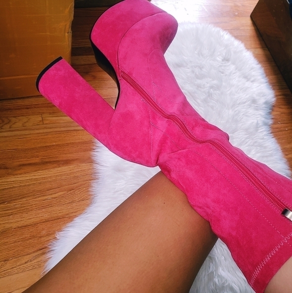 PINK SUEDE PLATFORM BOOTS - Picture 4 of 14